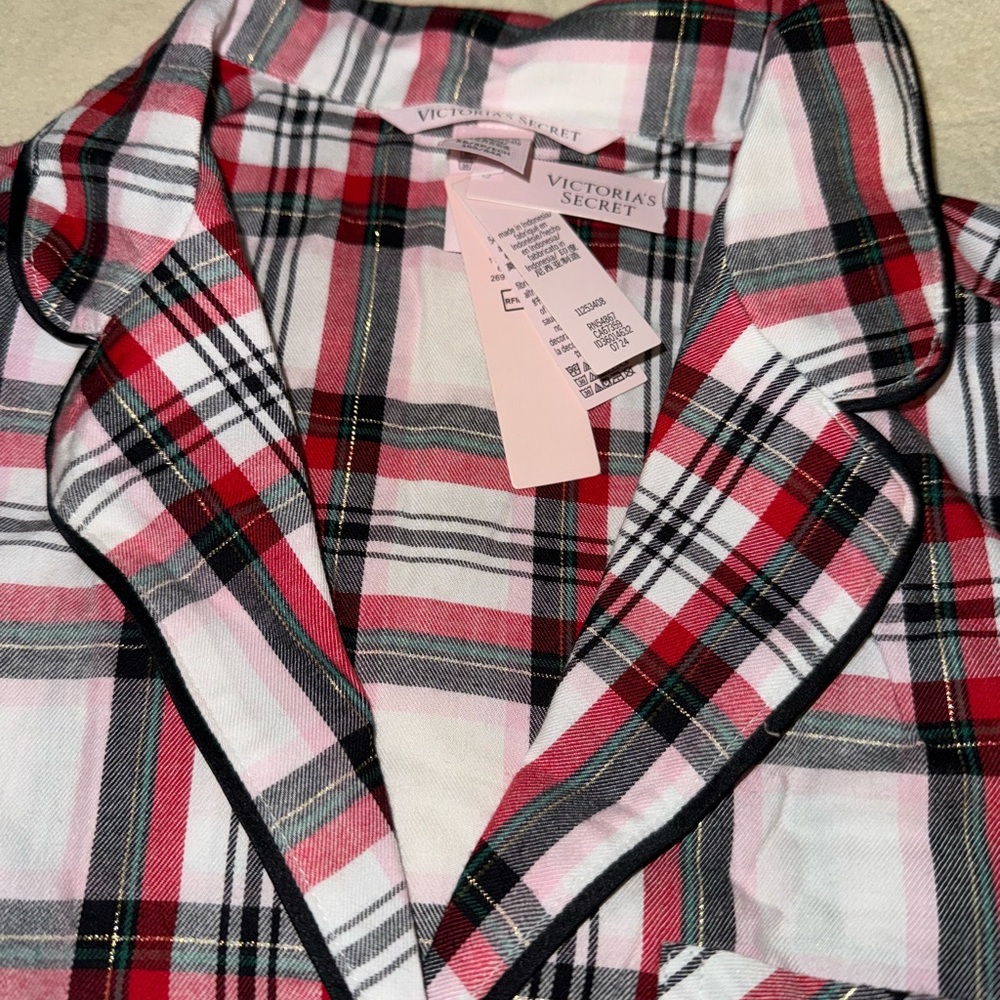 Victoria Secret Pj Top - Picture 2 of 2